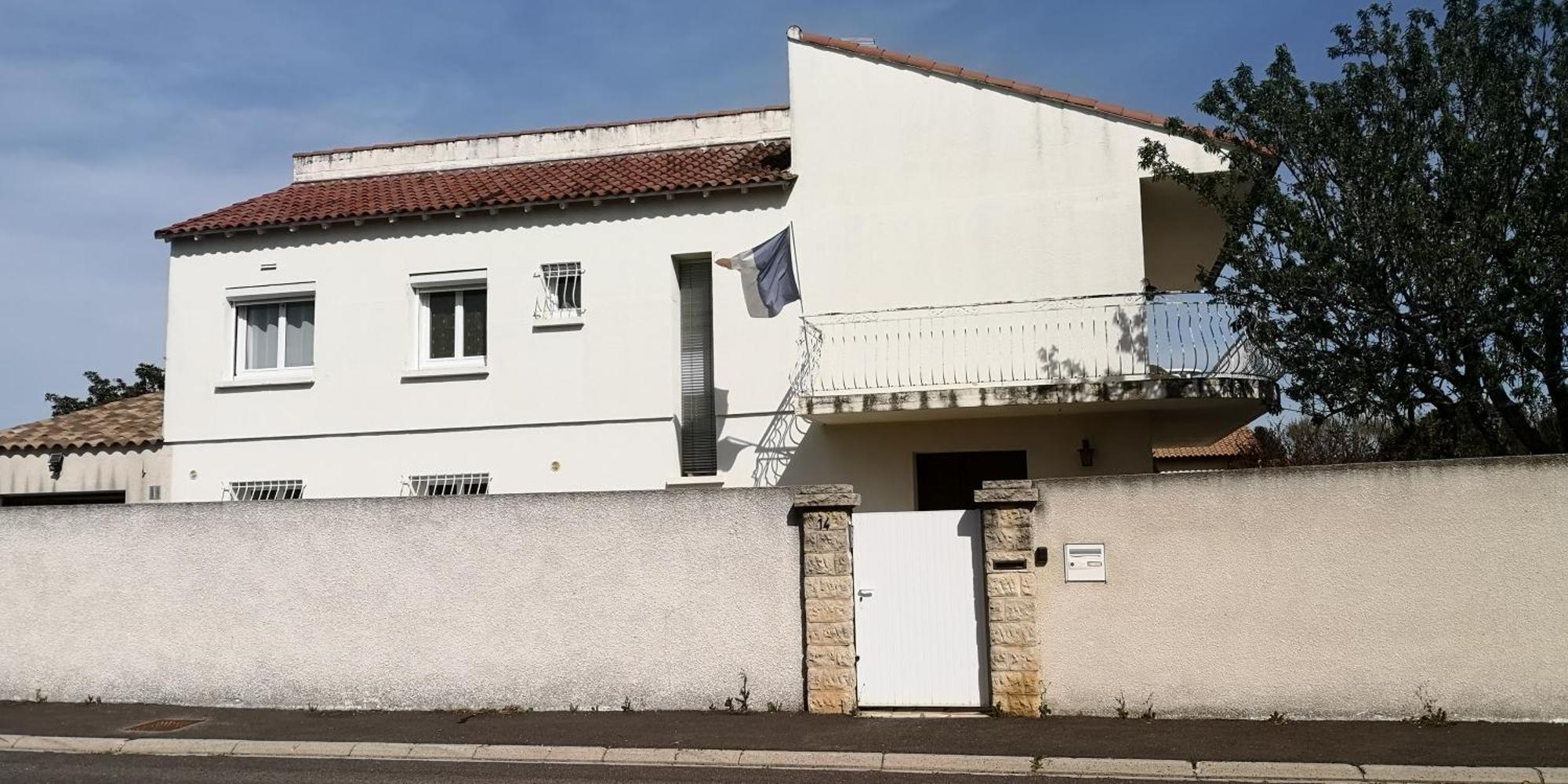 Appartement Dans Villa Avec Piscine Et Jardin Marguerittes Exterior foto