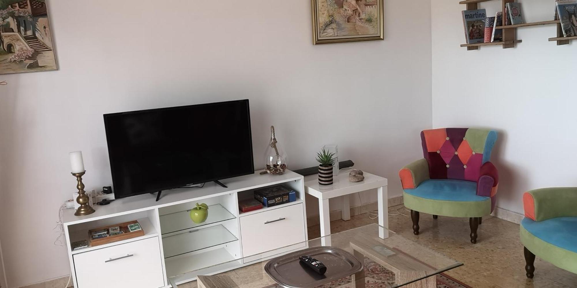 Appartement Dans Villa Avec Piscine Et Jardin Marguerittes Exterior foto